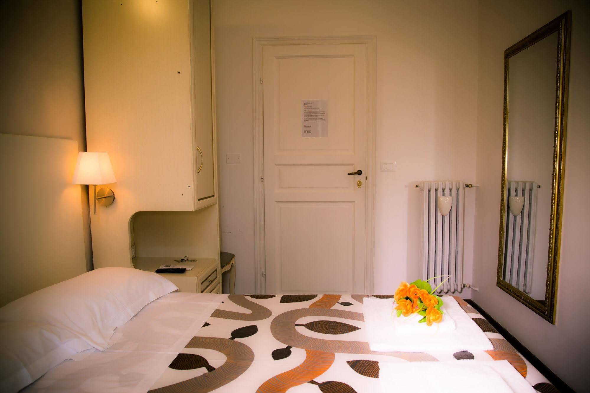 St. Peter Central Rooms B&B Rome Exterior photo