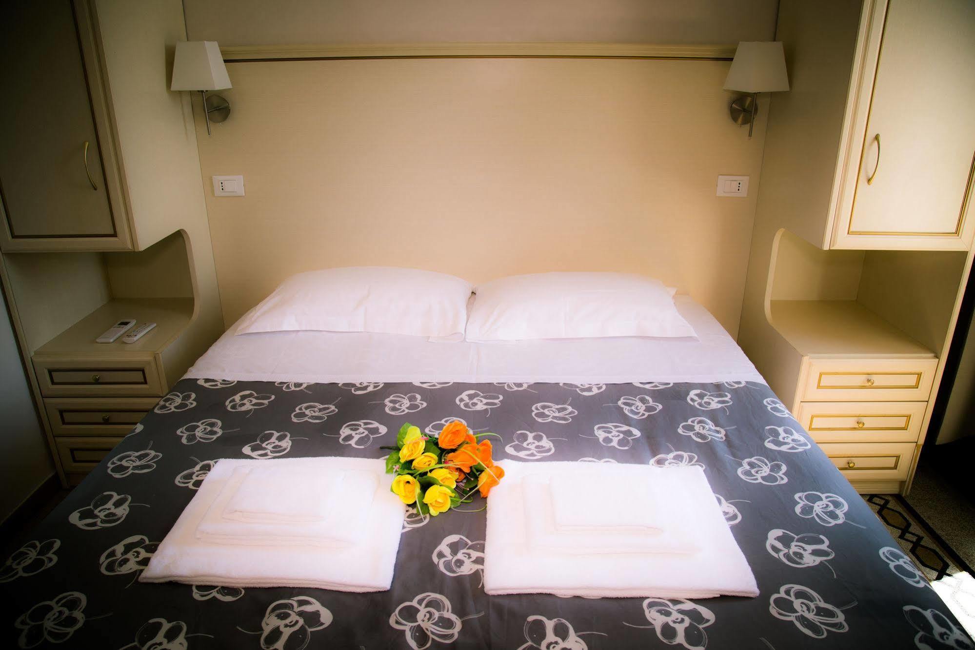 St. Peter Central Rooms B&B Rome Exterior photo